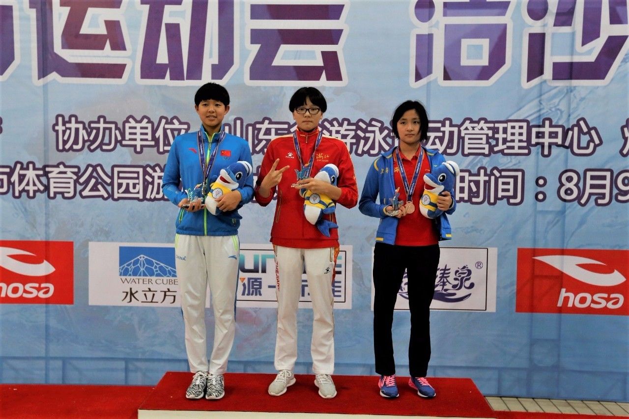 上海青少年游泳教练员全运赛场切磋促提高