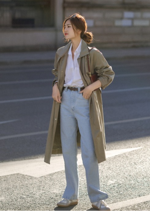 穿搭|换季别着急,一件风衣就搞定了,看博主真人示范,时髦还显高!