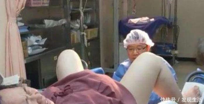 不再|男医生接生怕被看隐私以下优势,是否能不再让产妇感到“羞涩”