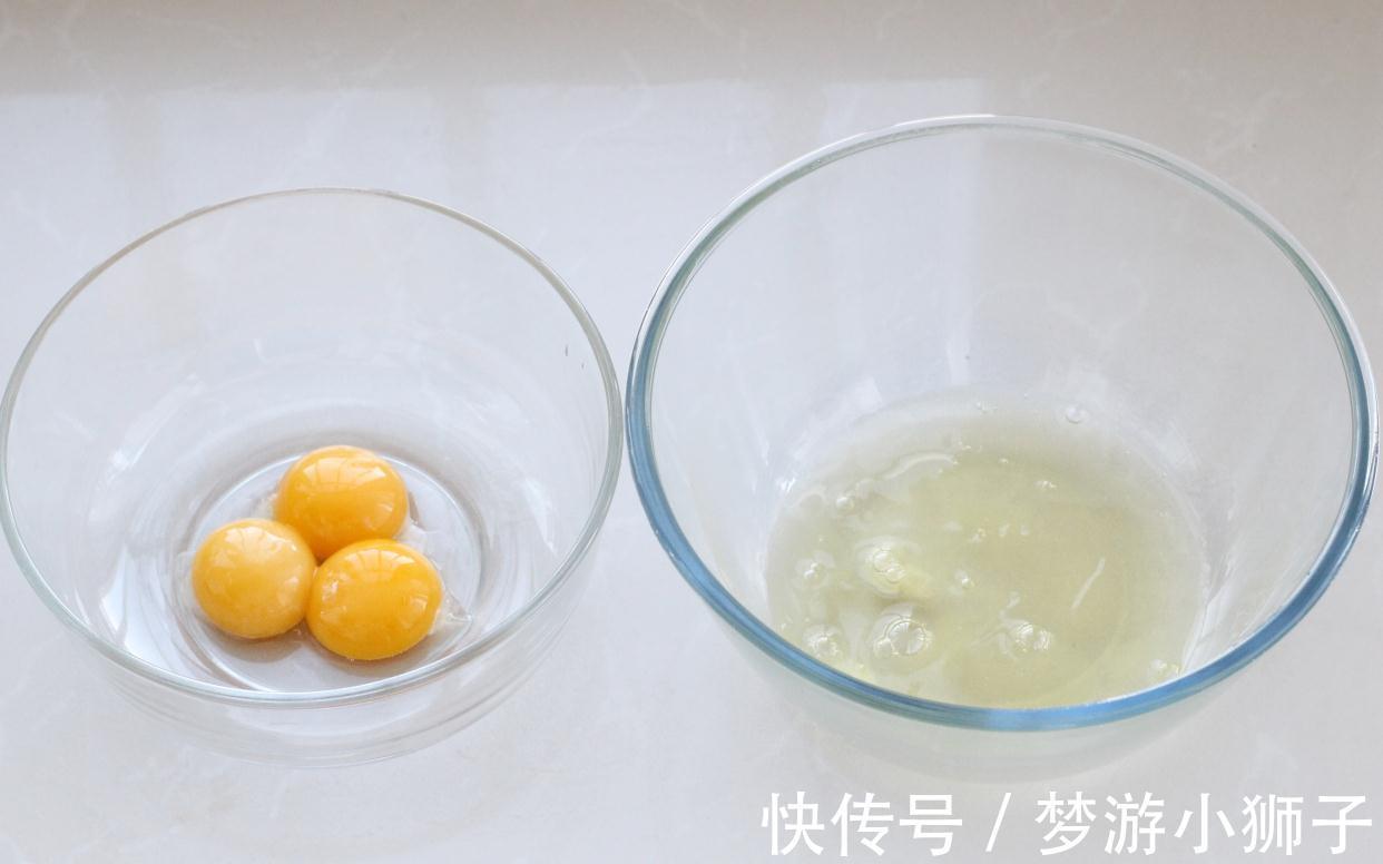 用南瓜做戚风蛋糕,细腻香甜金灿灿的,不回缩不塌陷一次就成功了