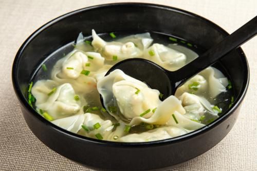 香料油|奶奶包的馄饨真香，原来是有技巧的，调馅时多放1味料，肉嫩汤鲜