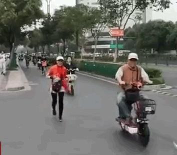 跑步|“高龄奶奶”因跑马拉松走红，自称：只要健康不要红