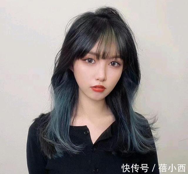 烟灰蓝 秋季流行什么样的发型?女生剪干净利落的小短发,耐看指数五颗星