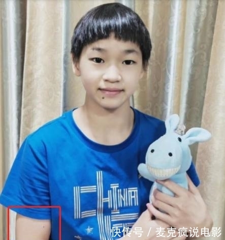 红姐|15岁全红婵变美!手臂练出肌肉,送新春祝福,被提拔为一级运动员