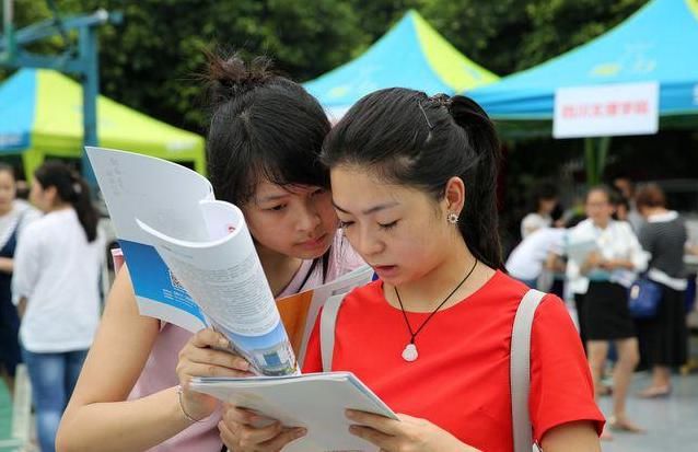 录取分数低的3所二本师范大学，就业前景也不错，想读师范可参考