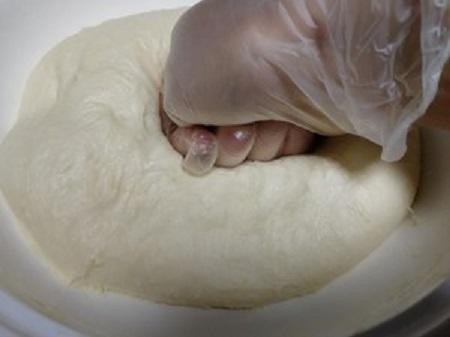 爱吃油条收藏了，教你一招，早上只需几分钟，热腾腾的油条出锅