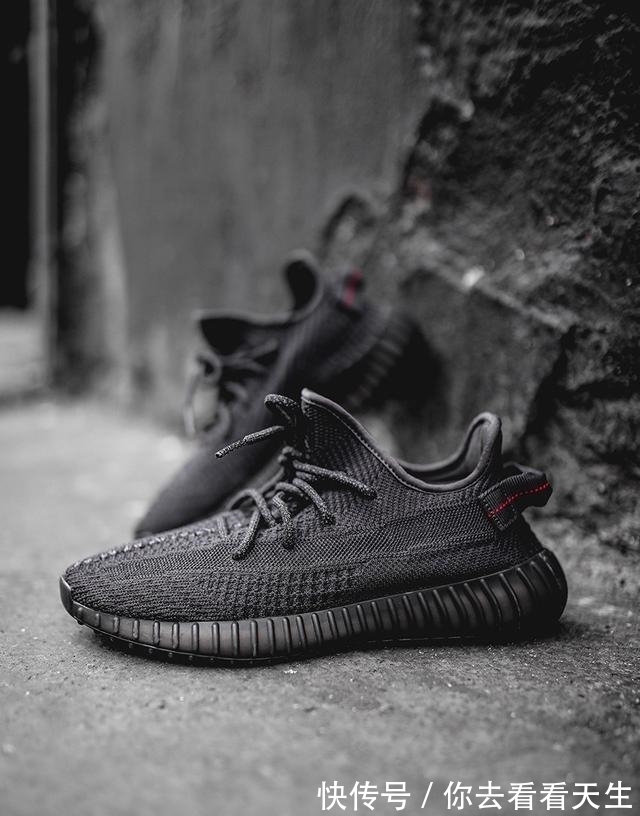 yeezy 一年 365 天都穿不腻的黑魂狂潮,黑的也太帅了