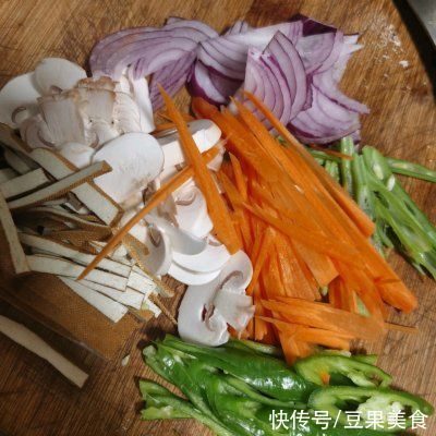 泡米粉|这是海鲜炒粉最正宗的做法，好吃到爆