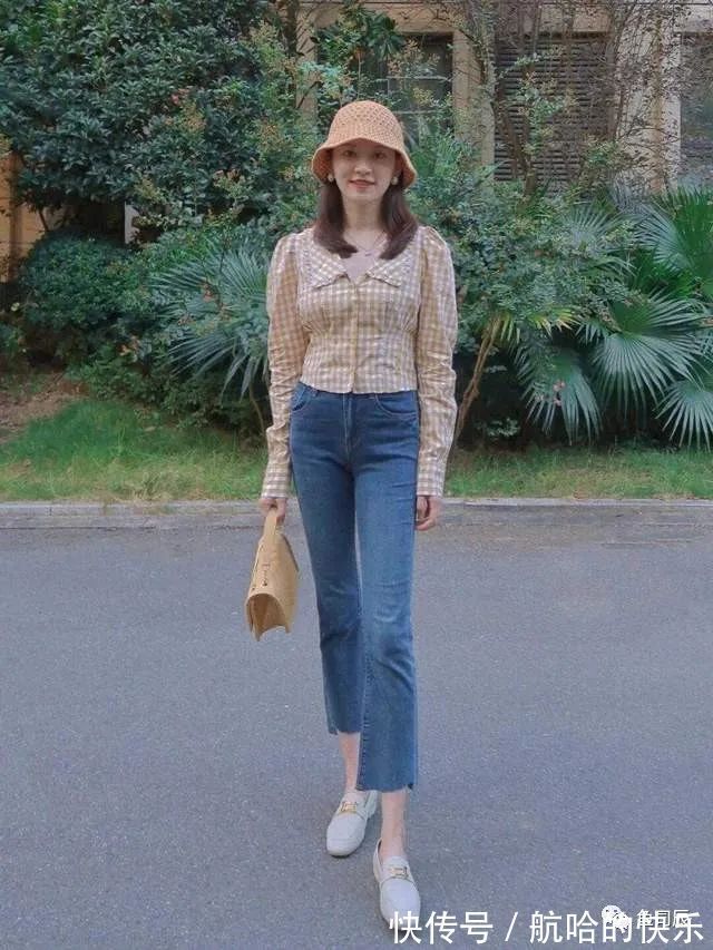 格子衬衫 秋冬牛仔裤太绝了!格子衬衫配牛仔裤显高又显瘦,教科书穿搭模板