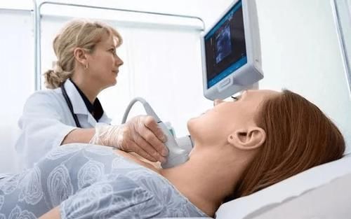 甲状腺肿|甲状腺专家分享：人患上甲亢，身体会有5个“变化”，要仔细观察