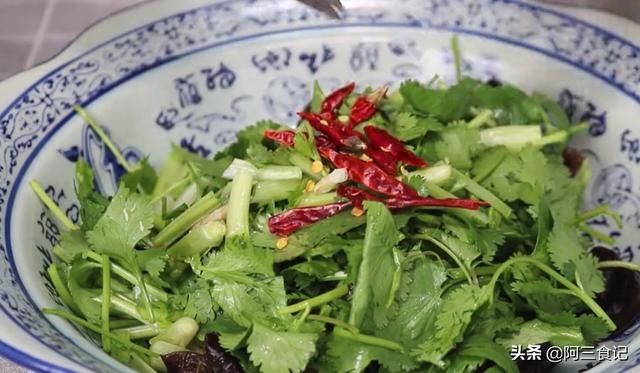 高龄奶奶最爱吃的一道菜,开胃又下饭,比肉还香,越吃越健康