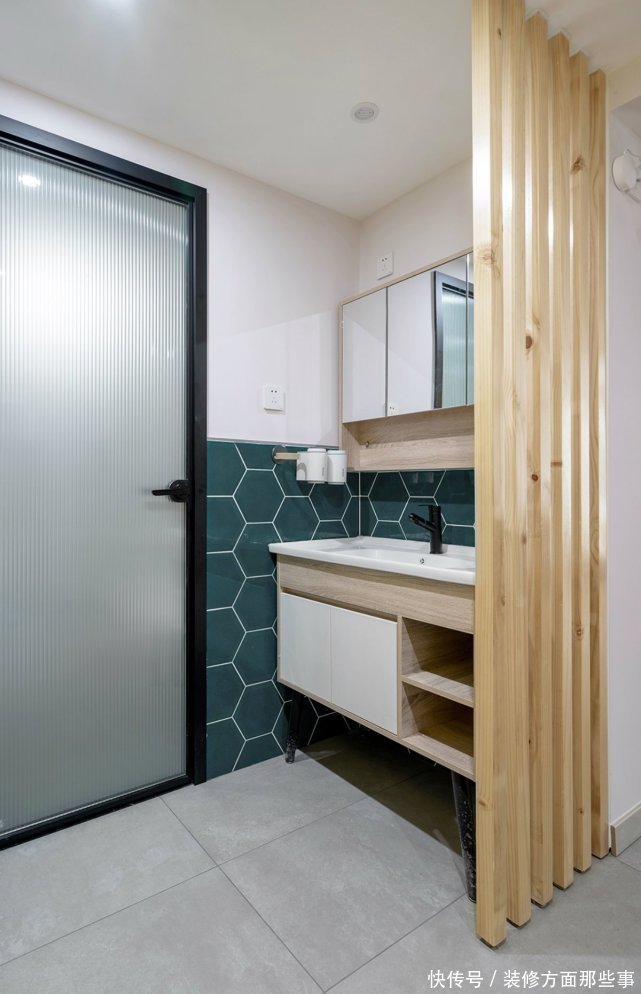 主卧|75平日式风二居室,g景的布局,让客厅开阔明亮起来感