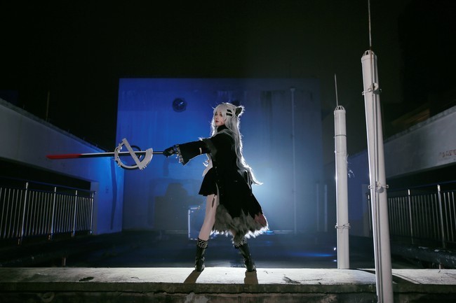 拉普兰|cos:明日方舟,白丝拉普兰德,有点亮的反光