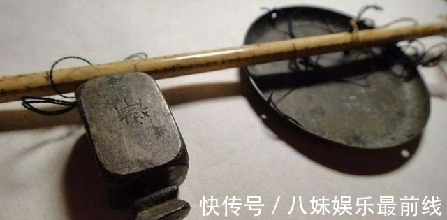 三国演义中&为何古人用的兵器,现代人拿都拿不动?真相令人哭笑不得