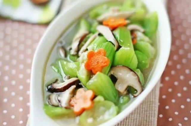 分享丝瓜的6种家常做法，清淡爽口味道好极了～