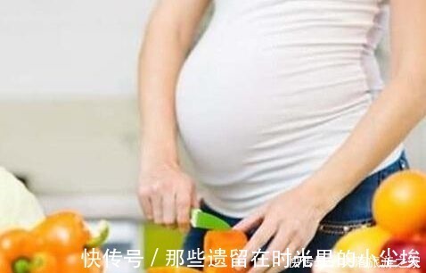 小宝宝|宝宝出生时,有的睁开眼,有的闭上眼,哪种比较好医生说都好