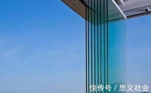 边框|封装阳台不要用铝合金窗了，有钱人都这样设计，后悔我家装错了