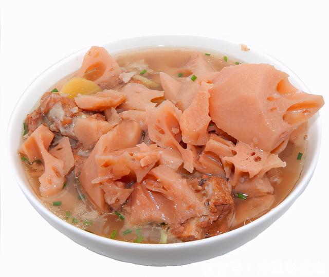 怎样炖煮莲藕有窍门?煮前多加1步,保准莲藕10分钟就能变酥烂