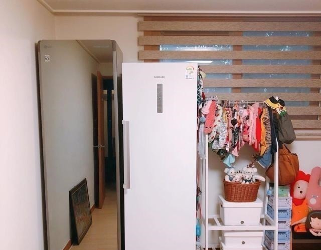 物品|韩国夫妻的家,简单精致,奉行极简主义的她,把家收拾得一尘不染!