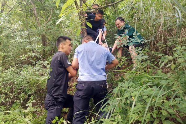 遇险|湖北五峰：父子悬崖遇险，民警紧急救援