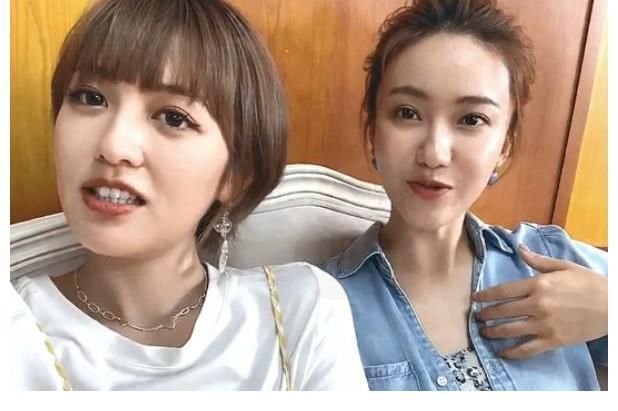 《心动4》嘉宾线下互动，小me穿橙子衣服，麦穗跟两姐妹聚餐