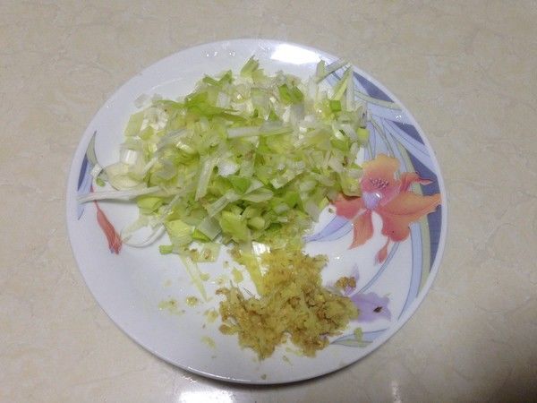 芹菜|秋天包饺子,韭菜芹菜靠边站,一斤2块钱,多汁鲜香全家都喜欢!