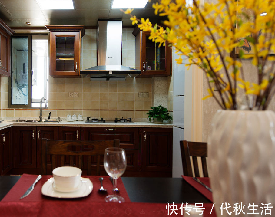 落地窗|婆婆不顾反对坚持买全屋实木家具,没想到我错了,这效果太漂亮了