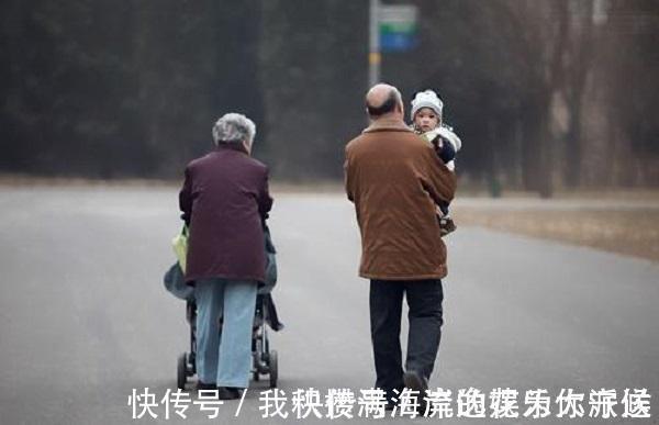 宝妈|孩子到特定年龄建议别给老人带,影响娃性格不说,家庭也常闹矛盾