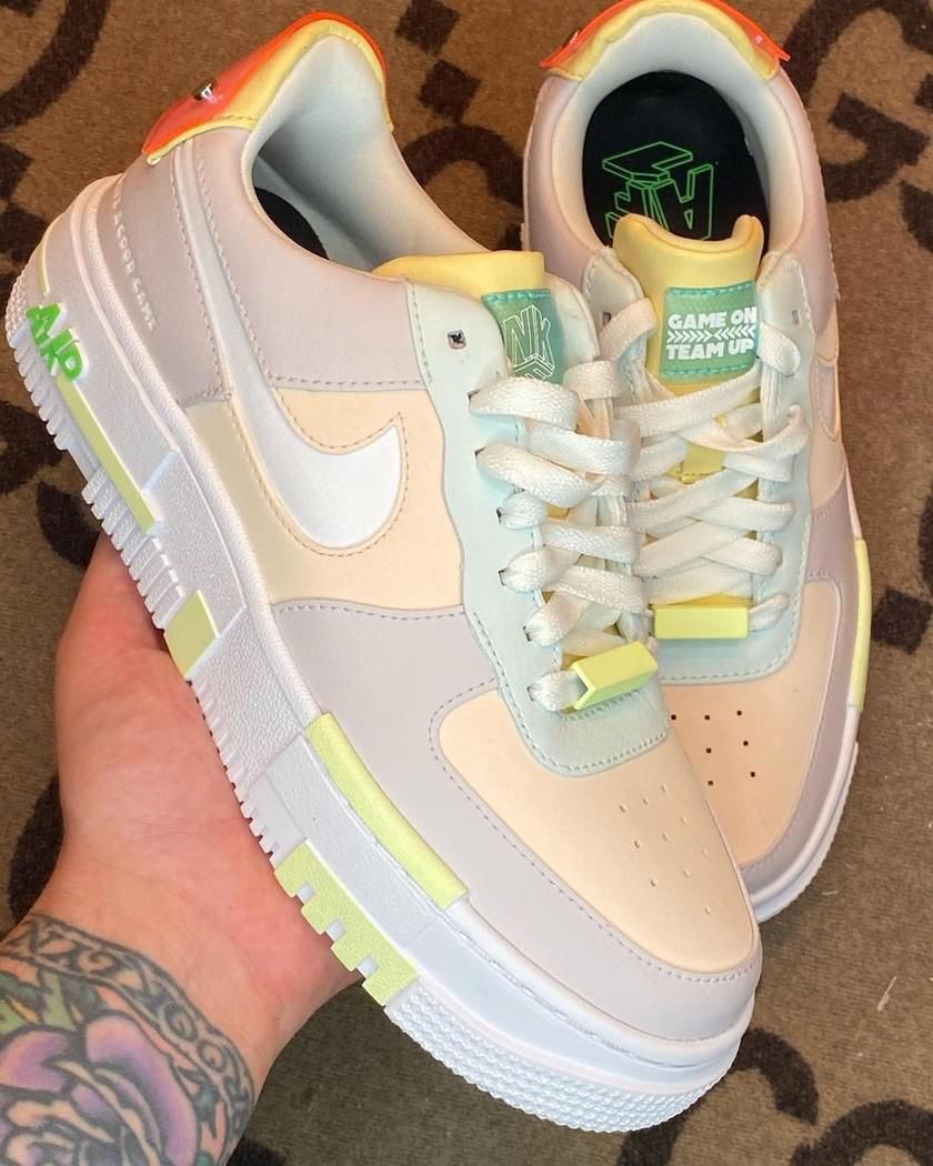 xel|全新 LPL x Nike Dunk Low 实物图曝光！