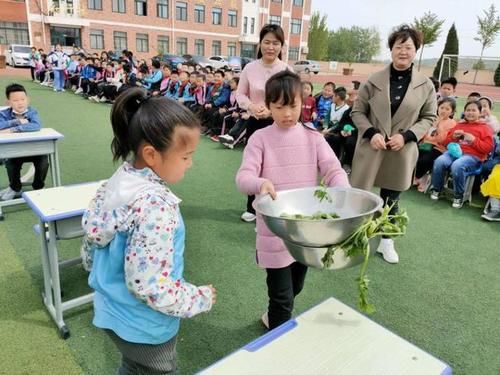 福山区回里小学举行“我是劳动小能手”技能大赛