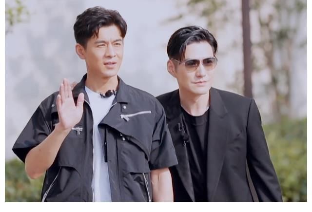 乔振宇不满鲜肉艺人们迟到让自己久等,吴奇隆开口顺利化解尴尬