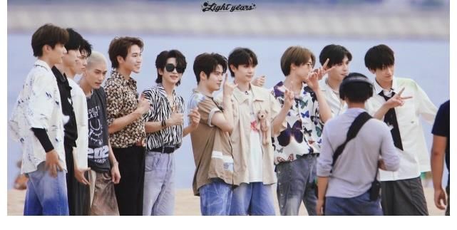 單曲|INTO1首張EP發行，難聽詞條又上熱搜，這個組合音樂性不強