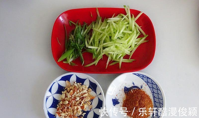 鸡胸肉|伏天，我的瘦身晚餐就一盘，好吃顶饱又低脂，一周至少吃三回！