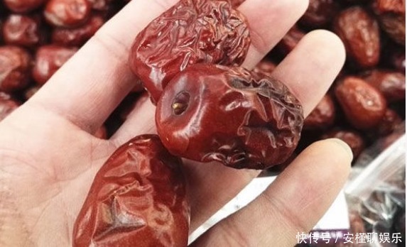 豬肝|肝不好的人,常吃“2紅”,別碰3物,讓肝舒舒服服,養出好肝