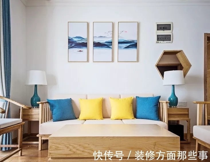 四居室|135平中式四居室,悬浮式极简的电视背景墙很时尚