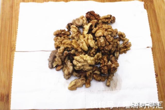 用途|把核桃上锅蒸一蒸,真是太聪明了,用途不用花钱买,简单还实用