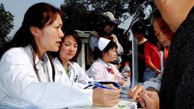 交感神经|高血压有“3怕”,最好都不沾!谨记“1控2补3慢”,血压或稳如山