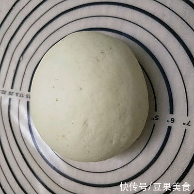 碱水面包的经典做法，不会你就Out了