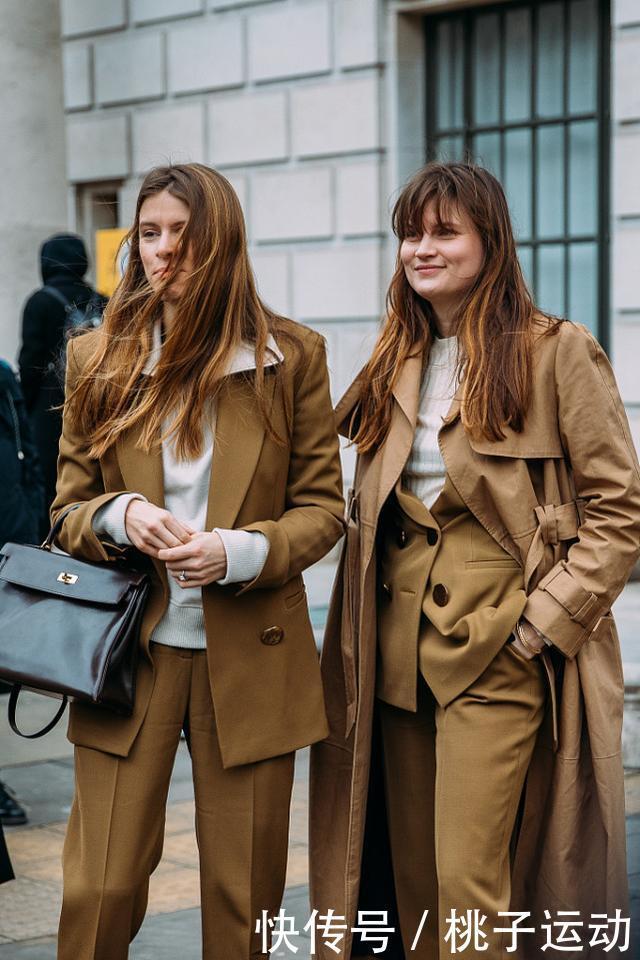 翻领毛衣的潮流风刮来了,爷爷衣柜里的毛衣都想偷着穿,时尚百搭