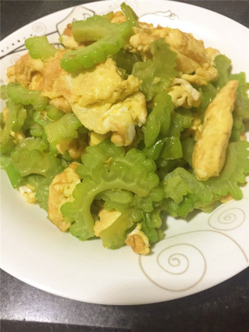 回家|下班回家炒了四道家常菜,难怪妈妈总担心我在外面吃不好