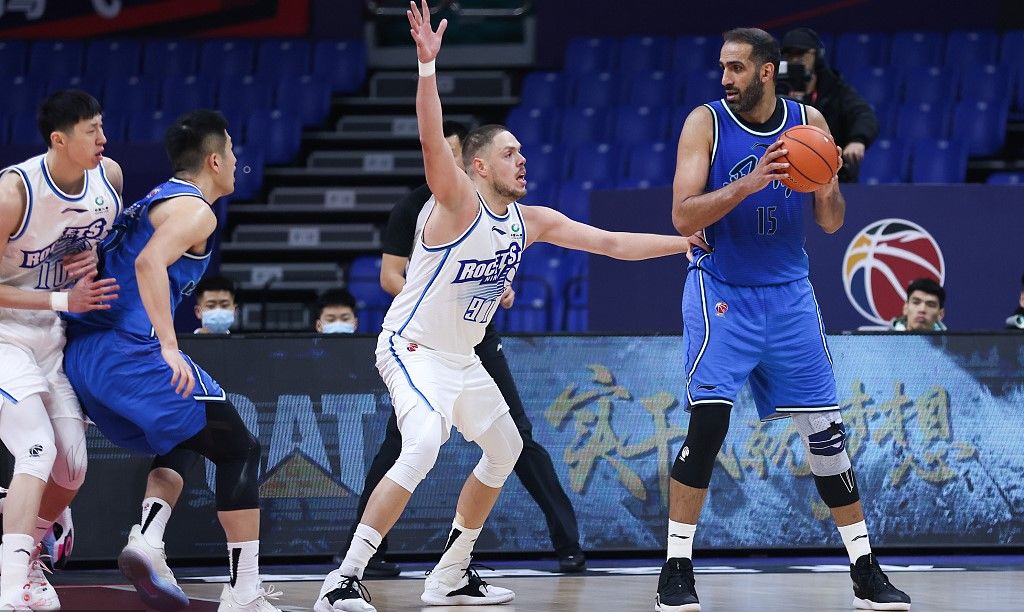 cb状态正佳！哈达迪半场砍下9分7篮板3助攻