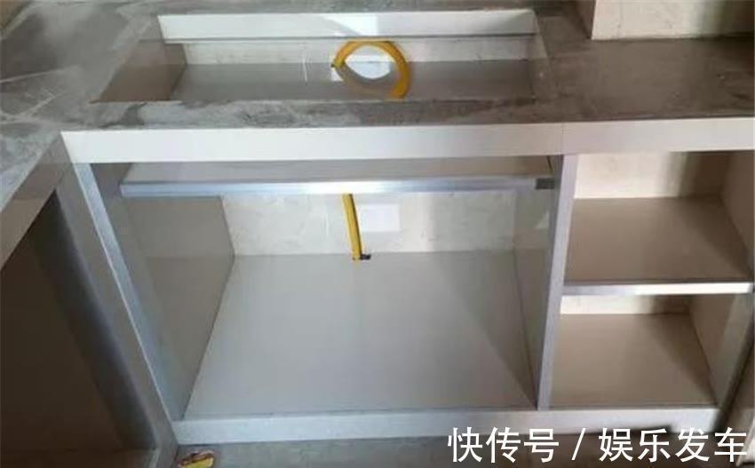 防水|为何越来越多人不定做橱柜，改用瓷砖做橱柜？它真有那么好吗？