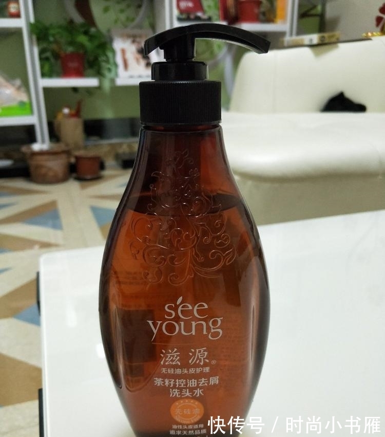 头皮|已被拉入“黑名单”的洗发水,学生党却偏爱,难怪头发“大把掉”
