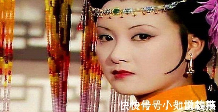 香菱@王熙凤随口说出的一句话,让平儿慌了神,也明白了自己的地位