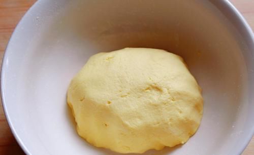 别只会烙葱油饼了，教你做玉米烙饼，不放一滴油，香甜又有嚼劲