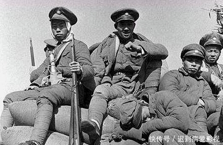 炮弹|此小兵当俘虏后便步步高升,竟成为师长,30万发炮弹撼不动他!