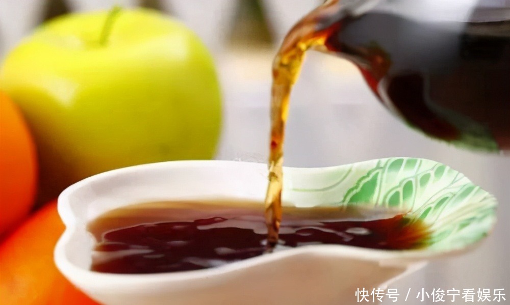 做羔羊的时|炖羊肉时,切记“3放4不放”,否则羊肉越炖膻味越重,汤不鲜