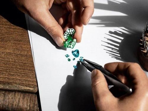 Dior新一季高级珠宝系列「RoseDior」：致敬经典玫瑰