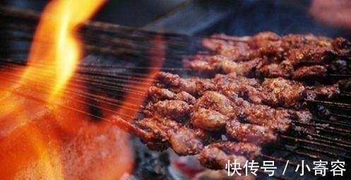 麻辣烫|日本游客眼中的中国“最脏食物”，但每样都是中国人的心头好！