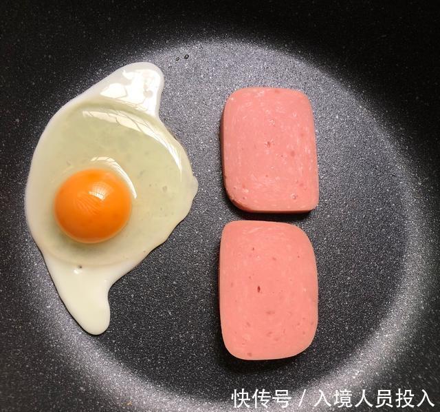 状态下|火腿鸡蛋三明治:早上来一个,保证一天都有能量!